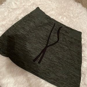 Gray/green skirt